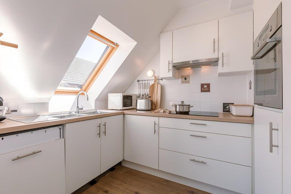 Huswell - Centrally Located Apartment With Sunny Terrace Oostende Buitenkant foto