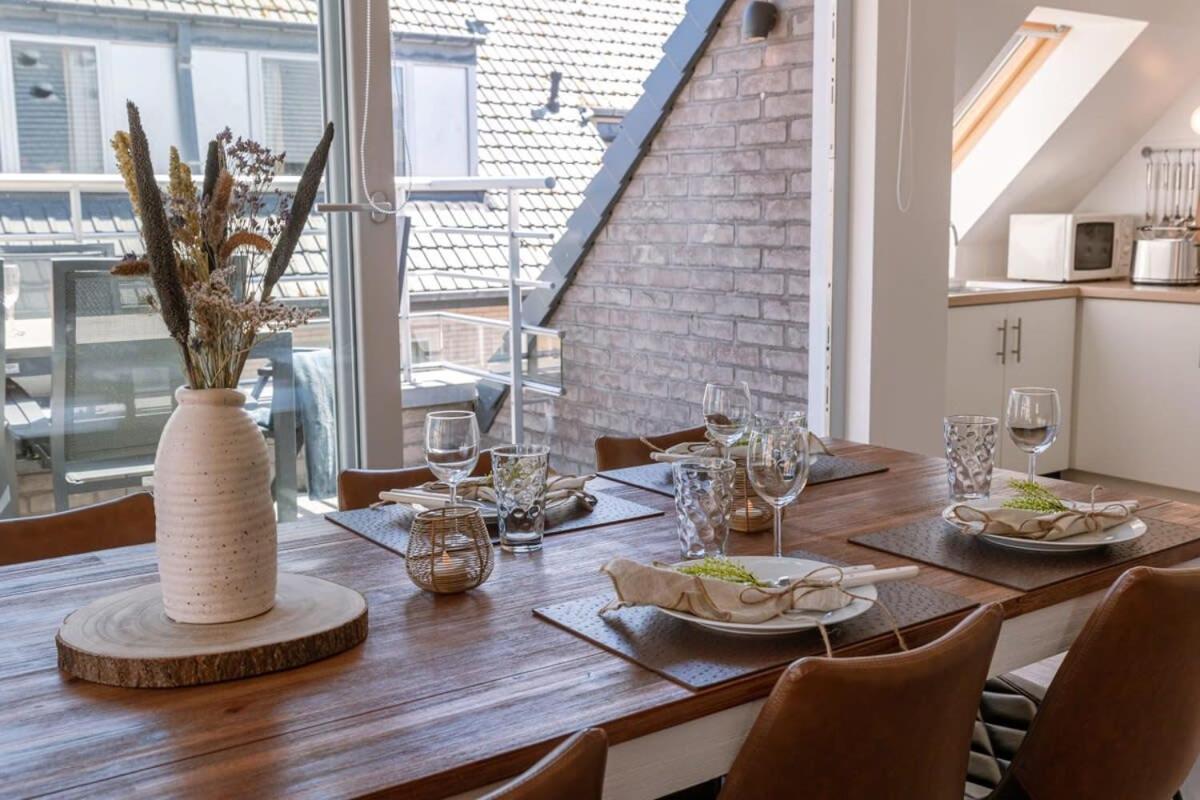 Huswell - Centrally Located Apartment With Sunny Terrace Oostende Buitenkant foto